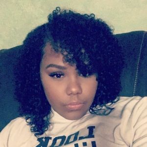 Meet your Posher, Jada